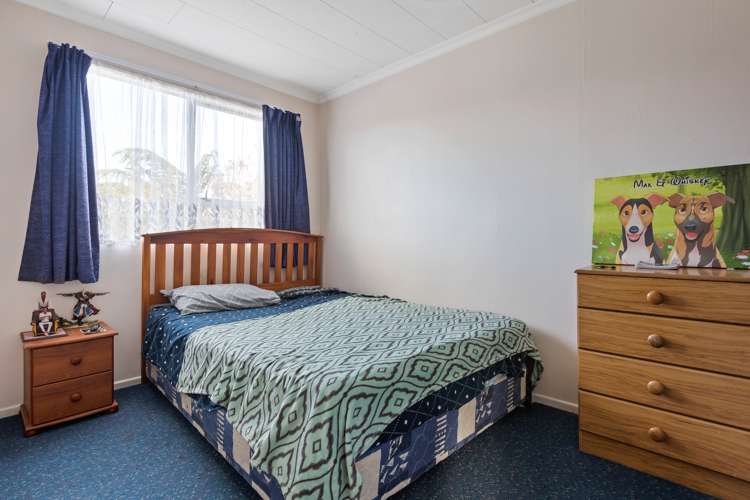 7 Fairview Place Westown_24