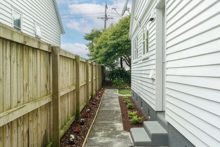 33 Cairnfield Road Kensington_25