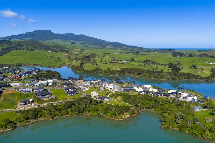 6/25 Rangitahi Road Raglan_33