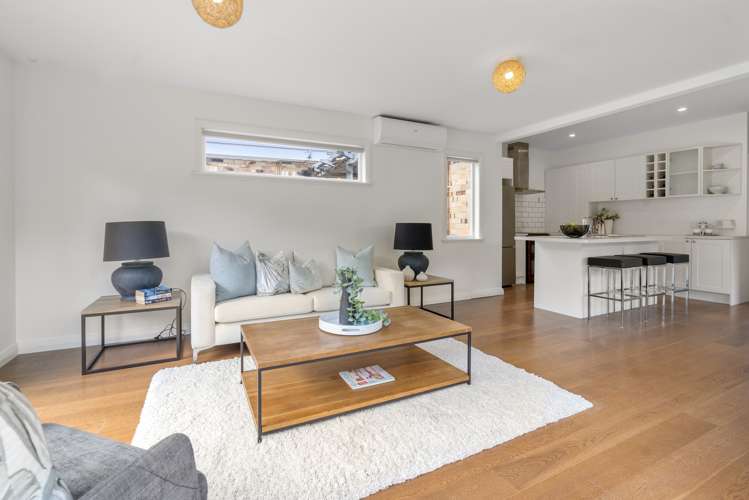 32 Hanlon Crescent Narrow Neck_5