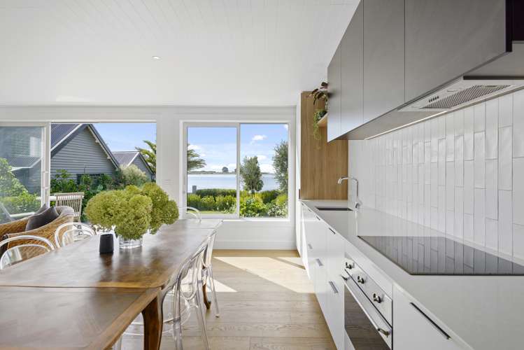 151 Main Road Moncks Bay_10