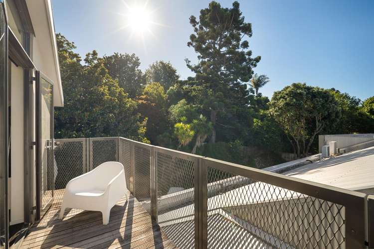 6/13 Coles Avenue Mount Eden_12