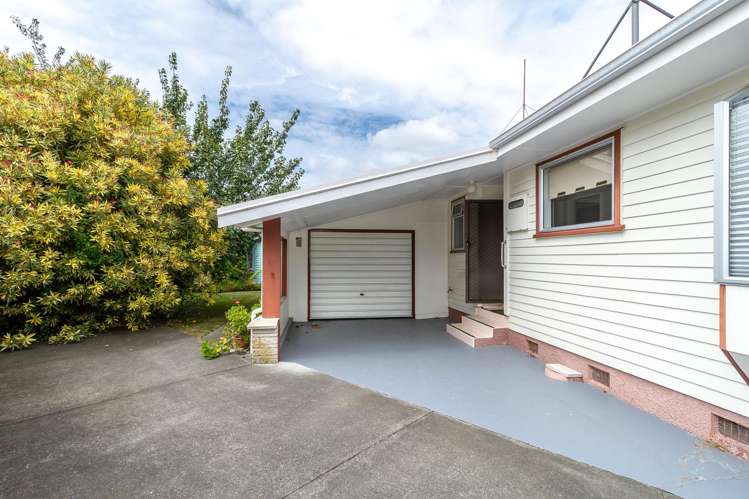 4 Brown Street Taradale_13