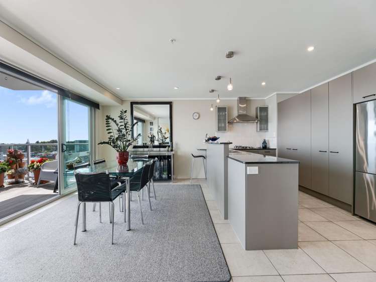 1501/72 Devonport Road Tauranga Central_4