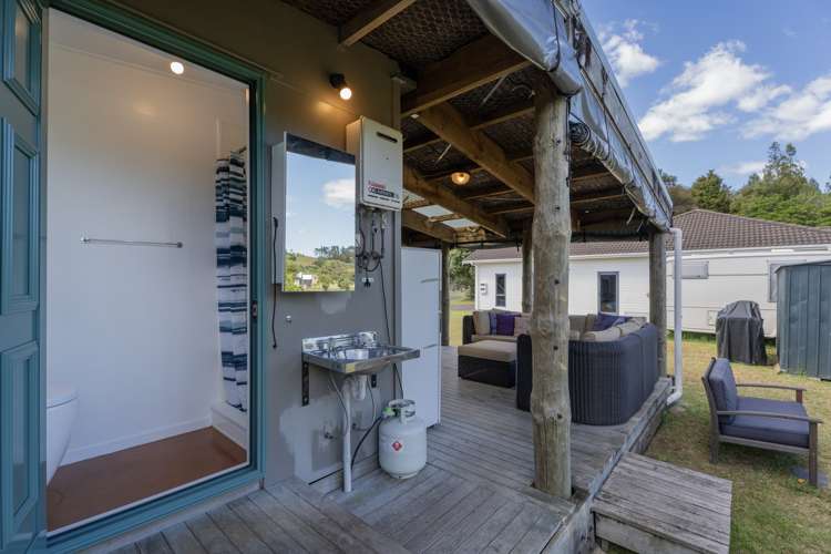 13 Motukorure Parade Cooks Beach_9