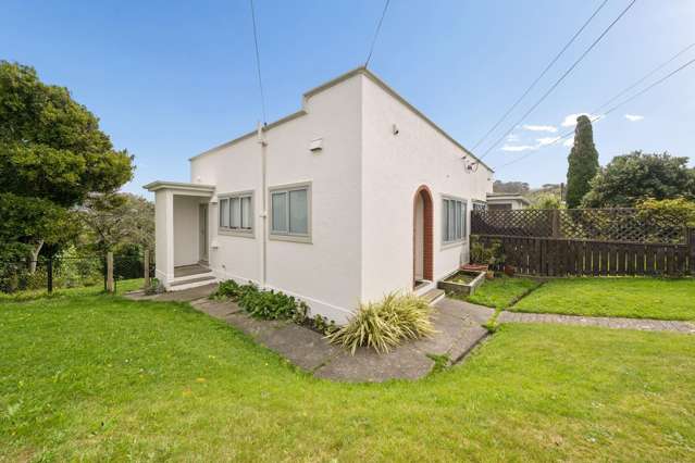 Sun, Views, Bush – Perfect Haven