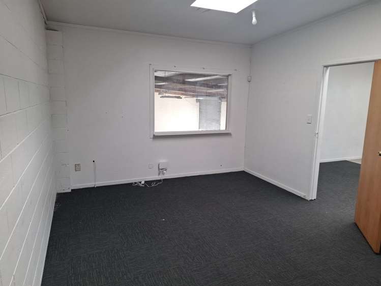 D/29 Cartwright Road Kelston_4