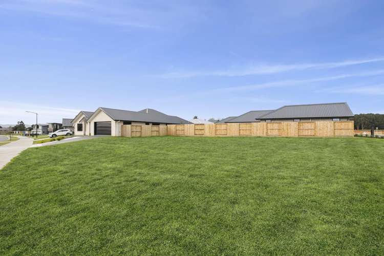 13 Silverwood Lane_5