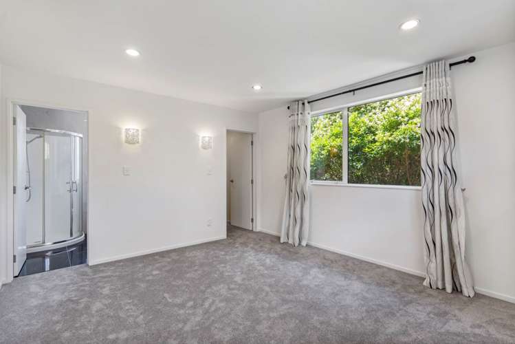 18a Tahu Crescent Sunnynook_6