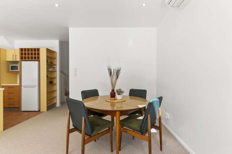 6 Futuna Close Karori_11