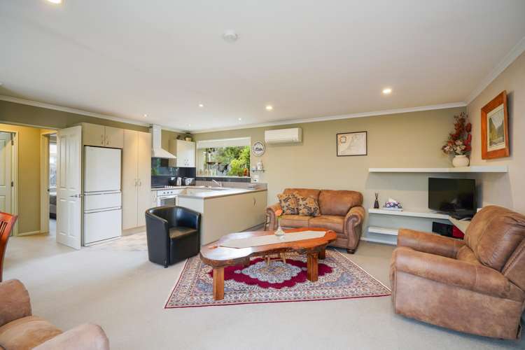 149 Queens Drive Richmond_5