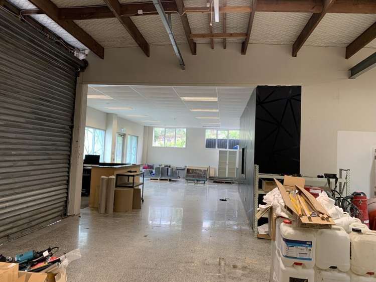 Units B & D, 36 Hillside Road Wairau Valley_5
