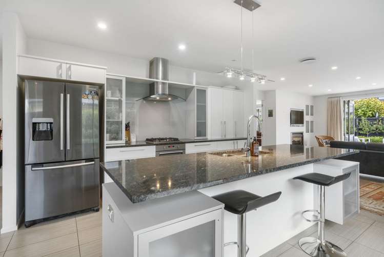 36 Applefield Court Northwood_9