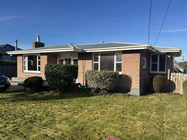 Elizabeth St - 3br - $475 pw