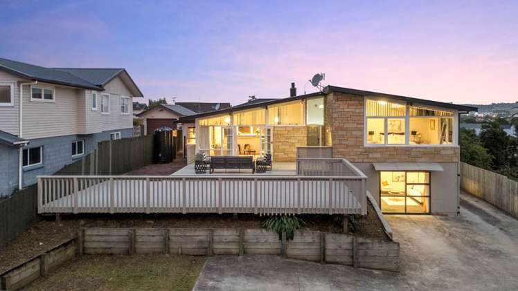 90 Gossamer Drive Pakuranga Heights_1