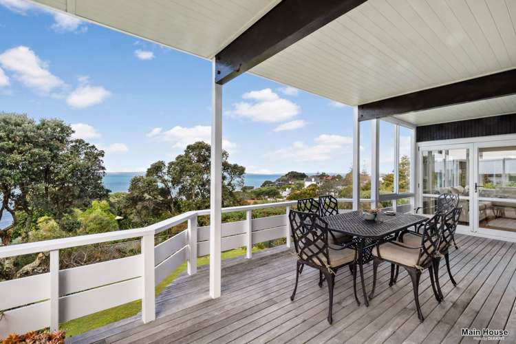 183 Beach Road Castor Bay_7