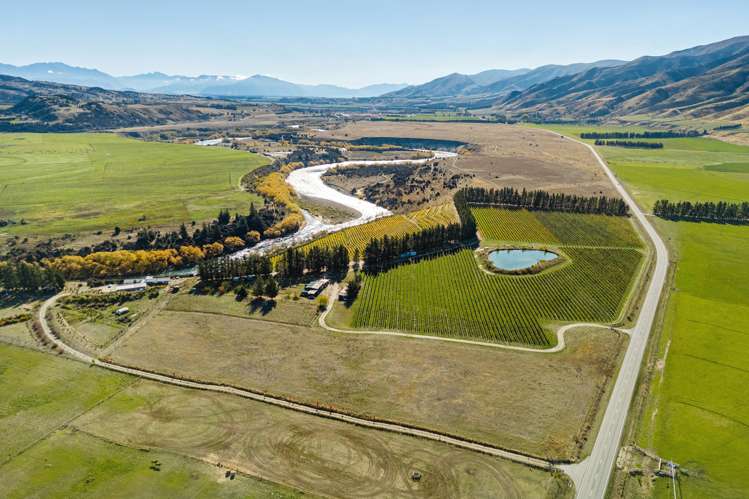 1290 Luggate-Tarras Road_1