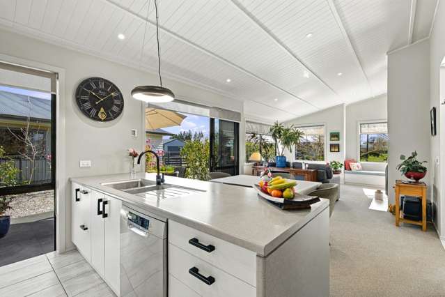 15 Noumea Drive Rangatira Park_2