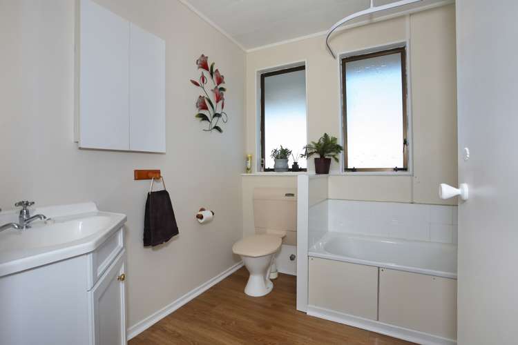 14 Potaka Street Marton_9