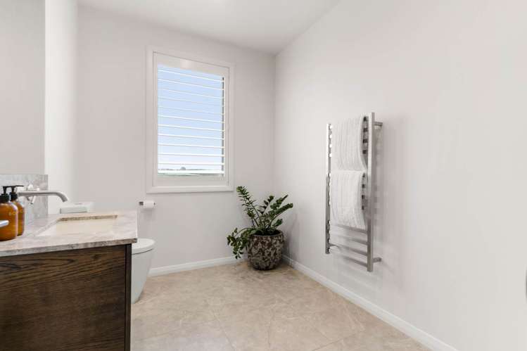 82 Ewen Place Karaka_17