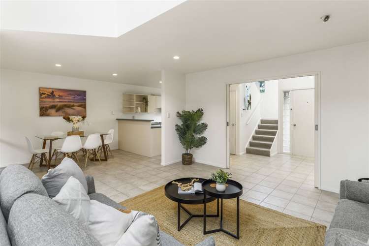 2/110 Nayland Street Sumner_6