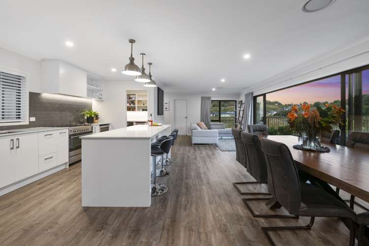 84 Pakanga Grove Pyes Pa_12