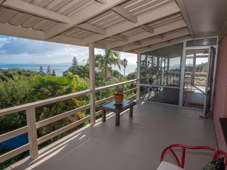 5 Seaview Road Cable Bay_8