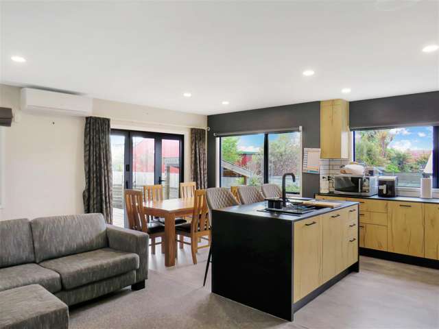 9A Holden Avenue Holdens Bay_3