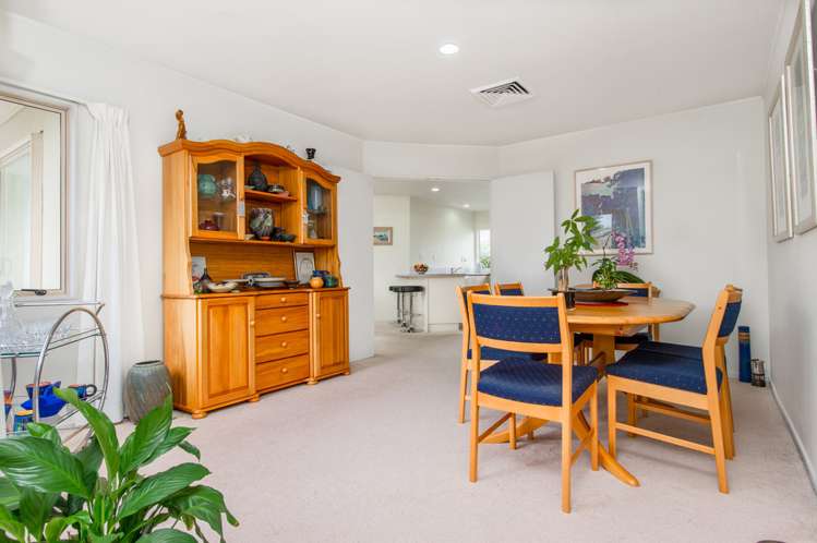 32 Ambleside Drive Northpark_23