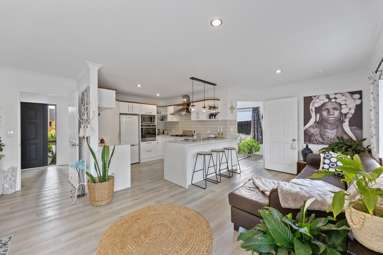 12 Holmwood Park Drive_3