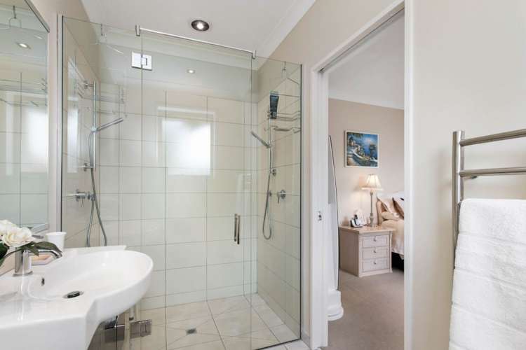 32 Applefield Court Northwood_11