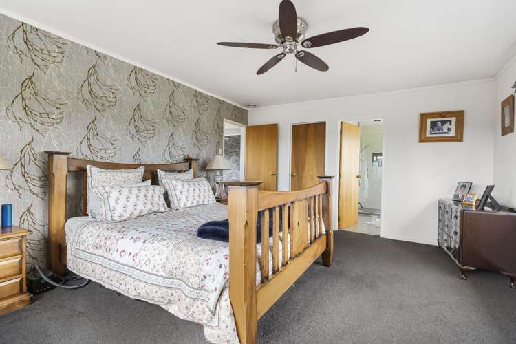 5 Len Garlick Place Pahurehure_13