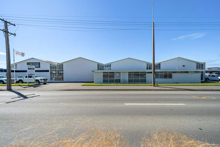 141 North Road and 20 Benmore Street Prestonville_11