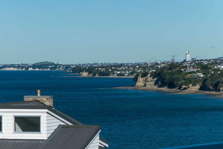 10 Newburn Road Waiake_16