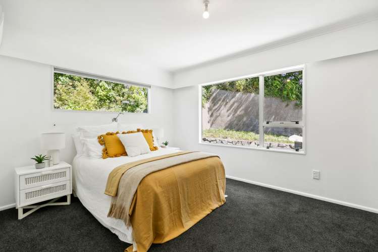 27 Turriff Crescent Tawa_6