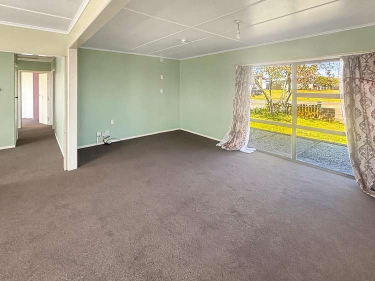 17 Glendevon Place 11139_3