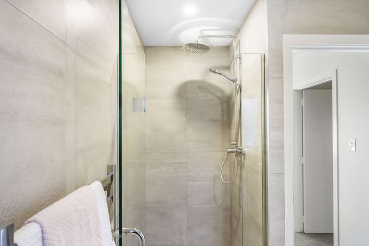 2/7 Hawkins Street Meadowbank_10