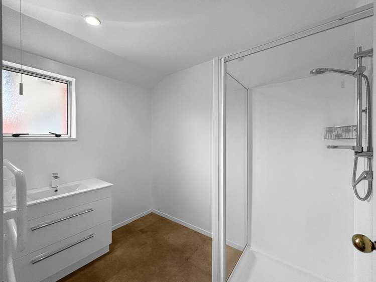 122A Ashley Street 11353_7