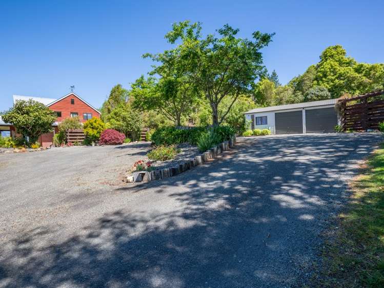 42 Golf Road Wakefield_15