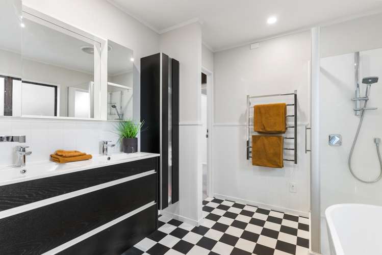 30 Sandgate Avenue Botany Downs_11