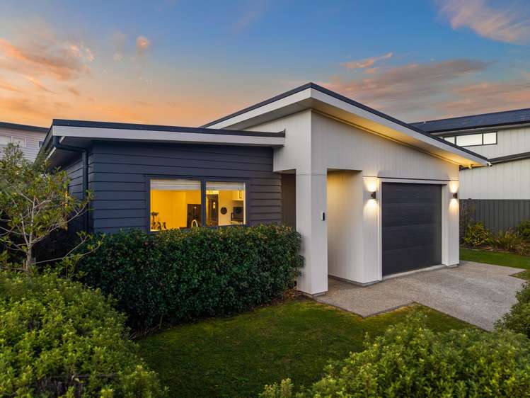 6 Pateke Drive Kenepuru_11