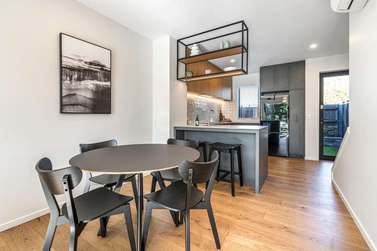 5/7 Boyd Avenue Mangere Bridge_6