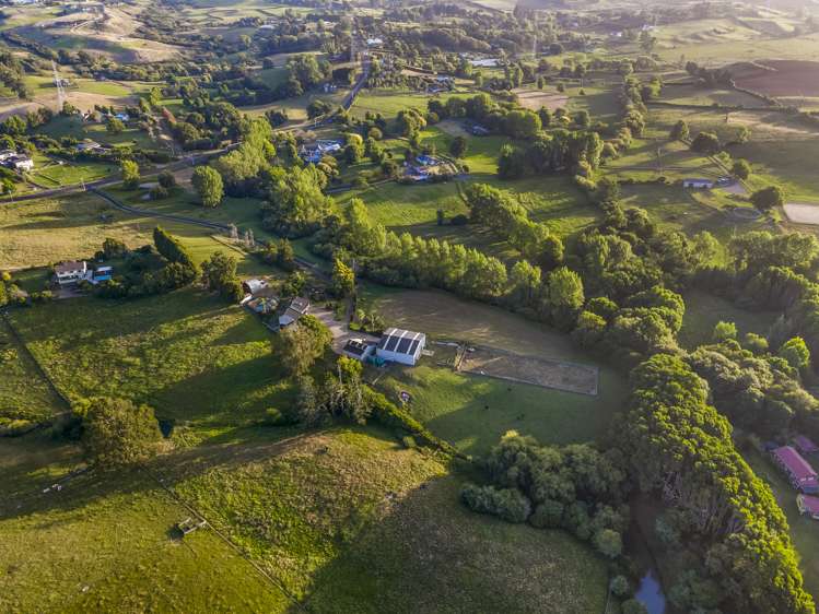 831 Runciman Road Runciman_60