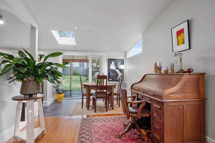 5 Shoal Bay Road Devonport_32