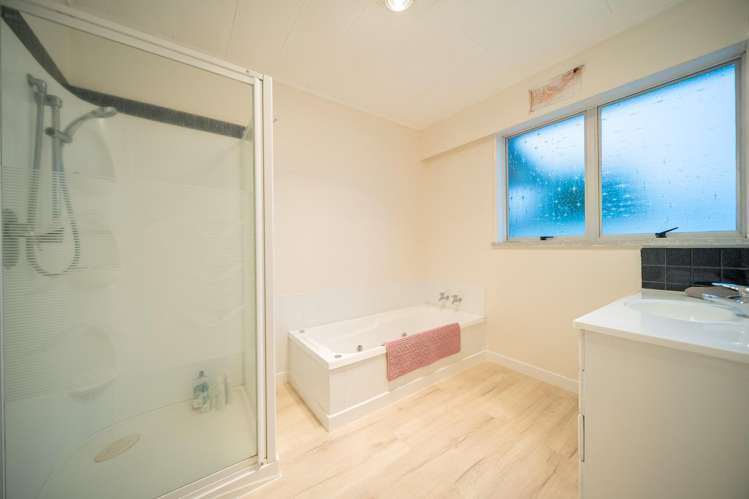 11 Miro Street Te Anau_12