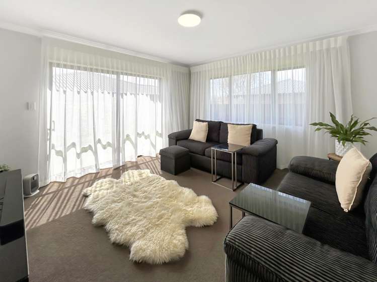 24 Coby Sydney Drive 10825_6