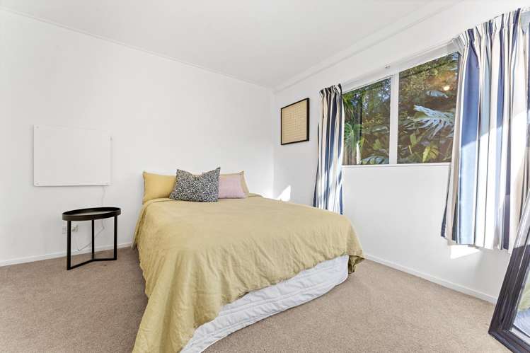 6 Seatoun Avenue Leigh_20