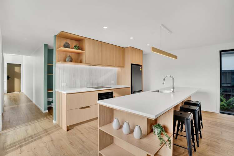 10 and 10A Eliot Street_5