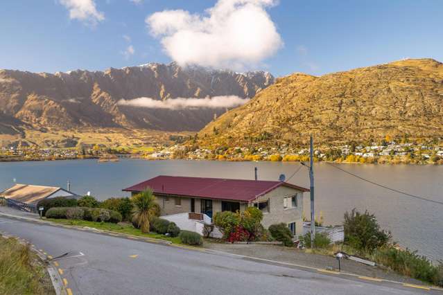 36 Perkins Road Queenstown Hill_2