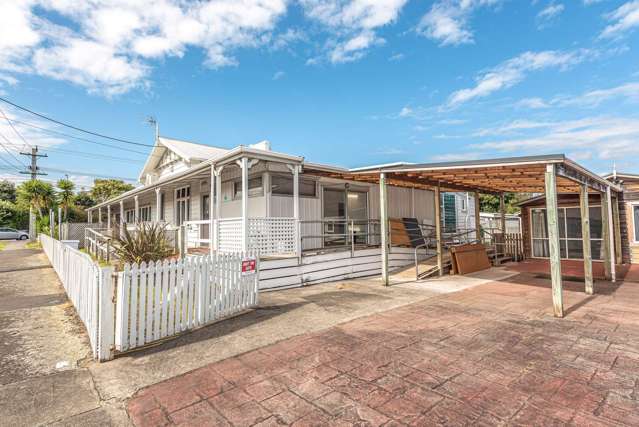 1 Moore Avenue Tawhero_1